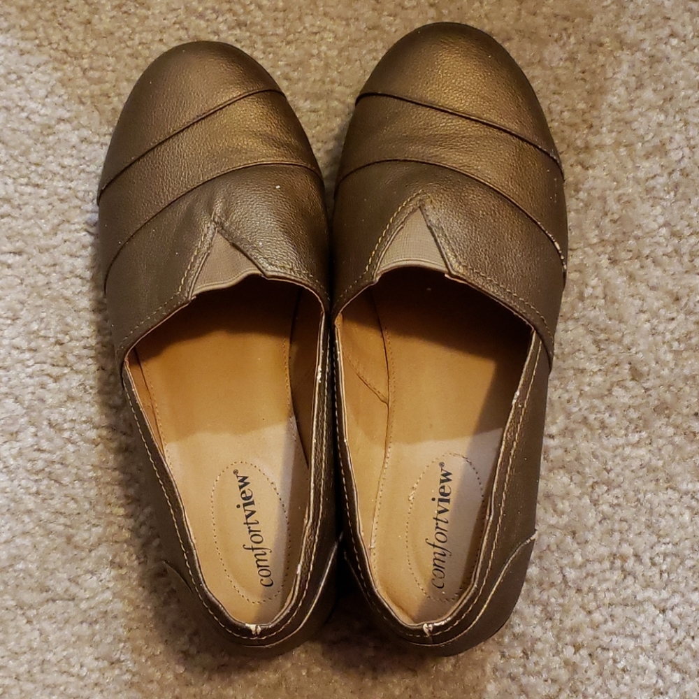 Gold flats